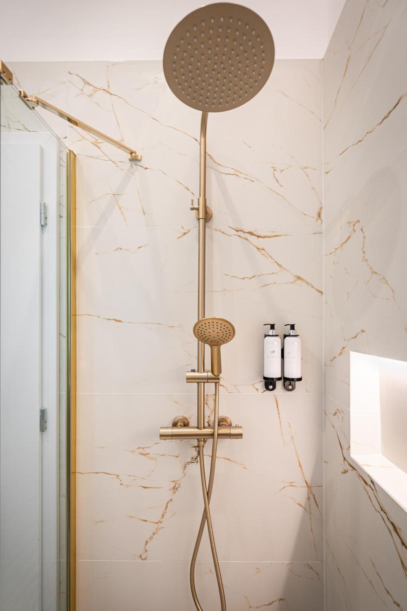 K51 - Kiraly Boutique Residence - Best Location By Bqa Budapest Exterior photo